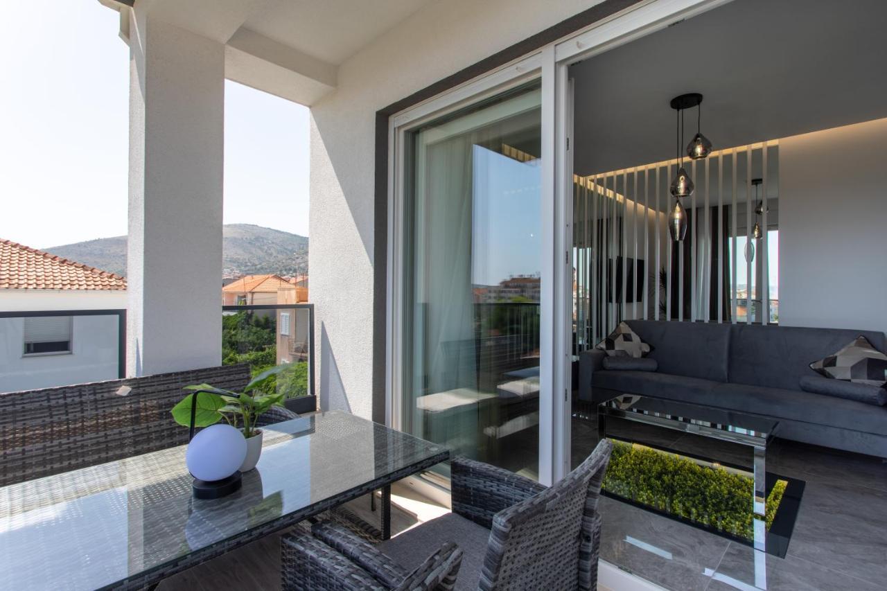 Apartments Taratta 1 Trogir Exterior photo