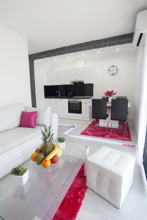 Apartments Taratta 1 Trogir Room photo