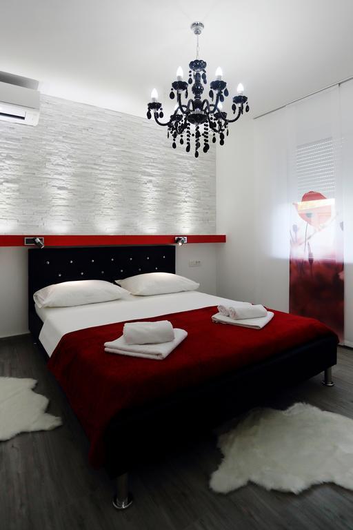Apartments Taratta 1 Trogir Room photo