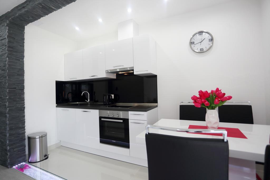 Apartments Taratta 1 Trogir Exterior photo